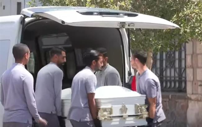 "إكسترا نيوز" من أمام كنيسة مارمرقس: مشهد مهيب في وداع الفنان لطفي لبيب