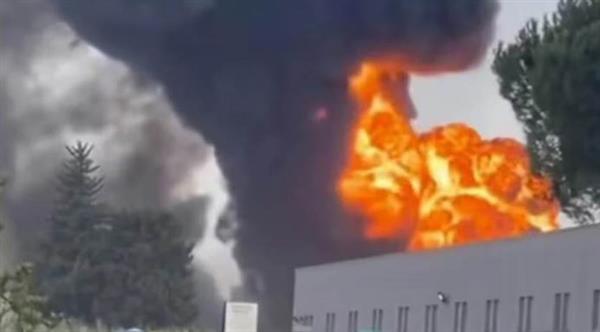 إصابة 20 شخصا في انفجار بمحطة وقود في إيطاليا