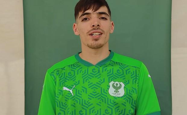 بعد ارتباط اسمه بالزمالك.. المصري يعلن تجديد عقد عبد الرحيم دغموم