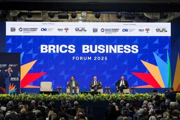 دول بريكس تتفق على بيان مشترك قبيل قمة البرازيل