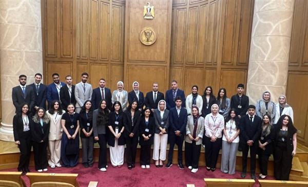طلاب حقوق الألمانية بالقاهرة في زيارة تدريبية للمحكمة الدستورية العليا