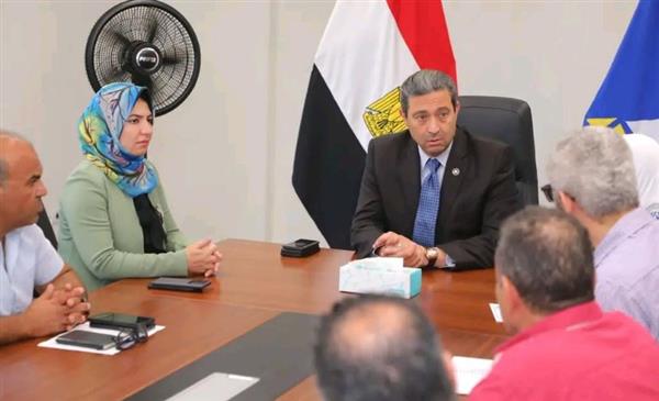 محافظ دمياط يتابع الموقف الخاص بالمشروعات الجاري تنفيذها من خلال شركة المقاولون العرب