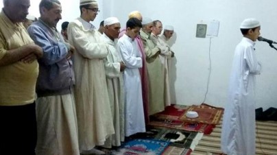 حكم إمامة الصبي للصلاة