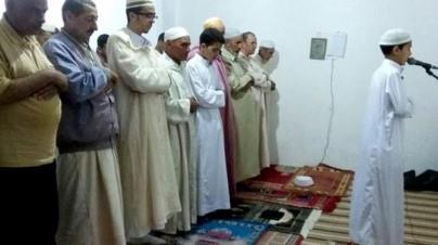 حكم إمامة الصبي للصلاة