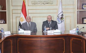   محافظ بني سويف يعقد اجتماعا مع المجلس التنفيذي بحضور مستشار الرئيس 