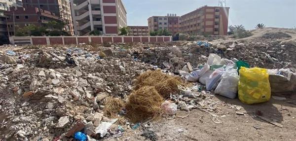 محافظ الإسكندرية يوجّه بتكثيف أعمال النظافة ورفع المخلفات مع الشوارع الرئيسية