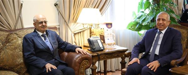 رئيس الأكاديمية العربية يلتقي بنائب المندوب الدائم لليمن