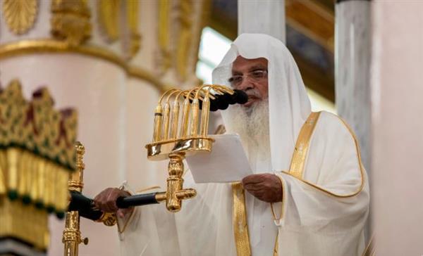 إمام المسجد النبوي يكشف عن أشد الساعات كربًا وأعظمها خوفًا ورعبًا