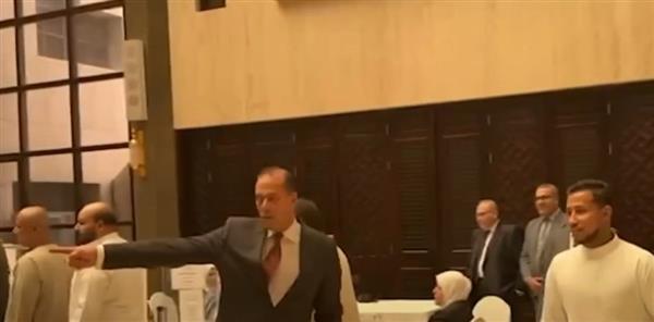 توافد كثيف من الجالية المصرية بالرياض للمشاركة في انتخابات الشيوخ