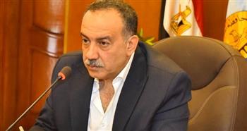   محافظ أسيوط: رفع نواتج تطهير الترع بطريق الكوم الأحمر حتى كوم سعده بالبداري 
