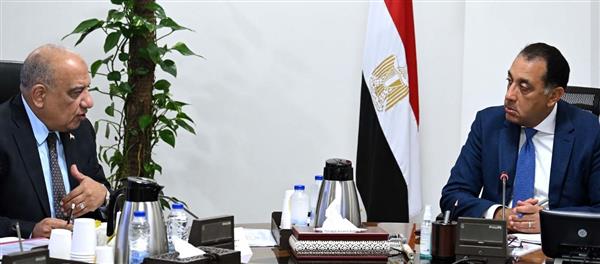 مدبولي يؤكد متابعة توفير الكهرباء لمشروعات الدلتا الجديدة