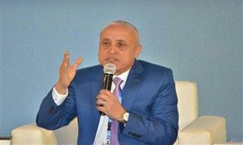   محافظ الأقصر يكرم المتميزين فى إدارات المراجعة الداخلية والحوكمة بحضور وفد الرقابة الإدارية