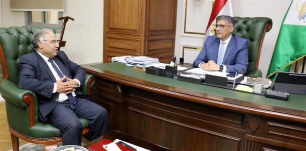 محافظ الجيزة يستقبل مدير مديرية التضامن الاجتماعي الجديد لبحث خطط العمل والرؤى المستقبلية