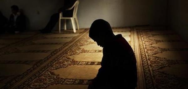 حكم تأخير صلاة العشاء إلى ما بعد منتصف الليل