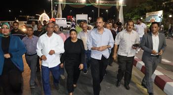  محافظ سوهاج يتفقد مشروعات تطوير الممشى السياحي والميادين العامة