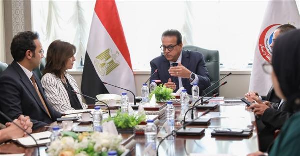 وزير الصحة يبحث مع "الأكاديمية الوطنية للتدريب" تعزيز البرامج التدريبية للقطاع الصحي