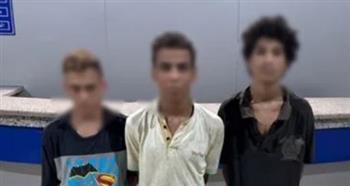   القبض على 3 متهمين بالتعدى بالضرب على شخصين بالأسلحة البيضاء وسرقتهما بالقاهرة