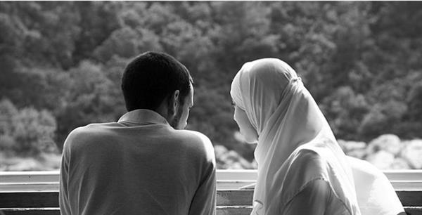 الإفتاء توضح مدى مسؤولية الزوج عن حجاب زوجته