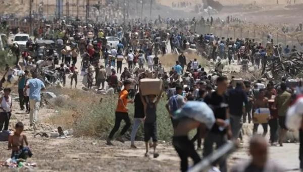 استشهاد 67 فلسطينيا في غزة منذ فجر اليوم بينهم 14 من طالبي المساعدات