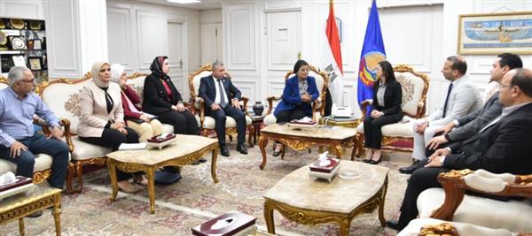 محافظ البحيرة تستقبل نائب وزير الصحة لبحث استراتيجيات خفض معدلات الولادات القيصرية