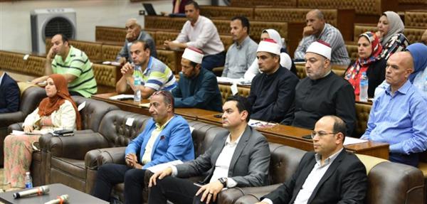 نائب وزير الصحة تستعرض المؤشرات السكانية وخطط التنمية لتعزيز الأهداف الصحية والسكانية
