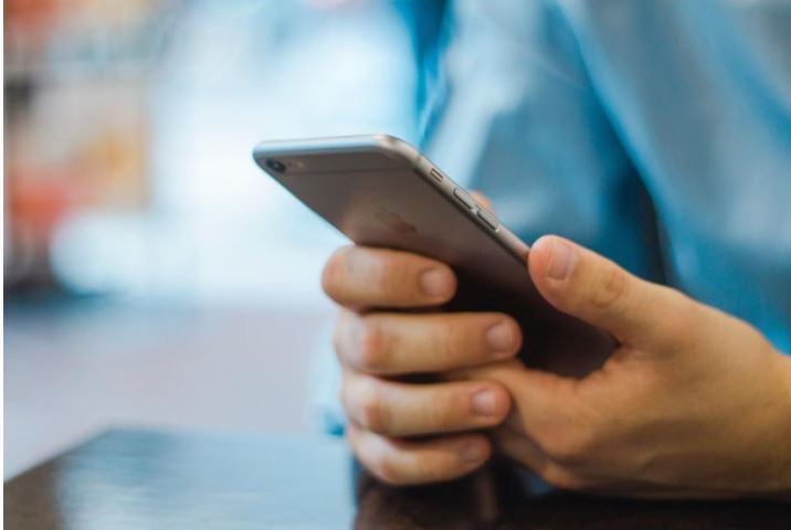 "لصوص التكنولوجيا".. تحذير من الكسب السهل عبر السوشيال ميديا