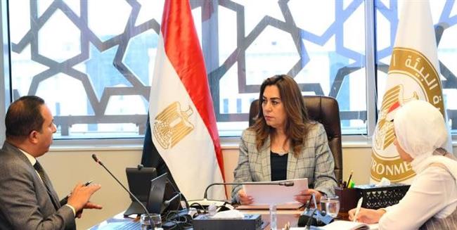 وزيرة التنمية المحلية تتابع آخر مستجدات ملف مصرف المحيط بالمنيا