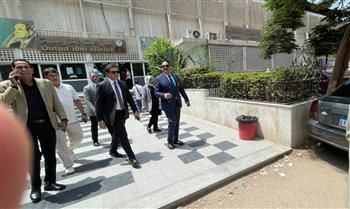   وزير الثقافة يتوجه إلى مستشفى معهد ناصر لمتابعة إجراءات خروج جثمان الأديب الكبير صنع الله إبراهيم