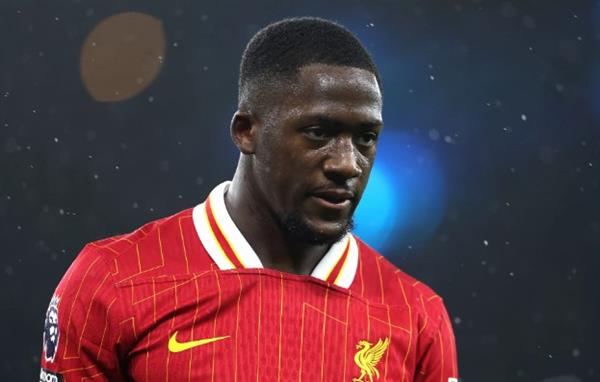 ليفربول يهدد ببيع كوناتي في حال رفضه عرض التجديد