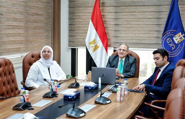 رئيس هيئة الدواء يبحث مع سفيري مصر برواندا وجنوب السودان سبل تعزيز التعاون الدوائي المشترك