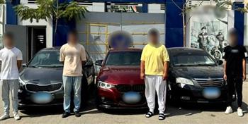   كشف ملابسات مقطع تضمن ملاحقة 3 سيارات ملاكي فتاتين مما أسفر عن إصطدامهن بسيارة نقل