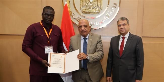 وزير الكهرباء يشهد تخريج 25 متدربًا إفريقيًا في مجالات الطاقة والبنية التحتية