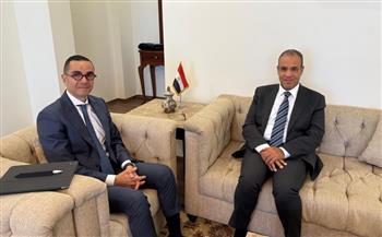   وزير الخارجية يبحث مع "الخطيب" آليات جذب المزيد من الاستثمارات الأجنبية