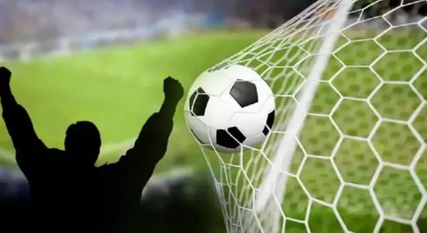 مواجهات نارية اليوم.. صلاح يبدأ مشوار ليفربول والأهلي يصطدم بفاركو