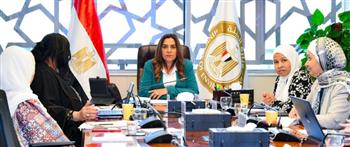   وزيرة البيئة تبحث تسريع تقييم الأثر البيئي