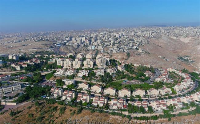 مسؤول فلسطيني سابق: الاستيطان يلتهم القدس والضفة ويهدد بحرب جديدة