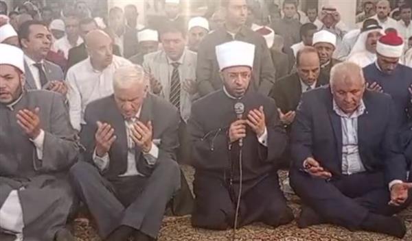 وزير الأوقاف يعقد جلسة ذكر بعد صلاة الجمعة بشمال سيناء