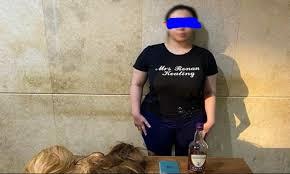 القبض على راقصة شهيرة لنشرها مقاطع فيديو بمواقع التواصل الاجتماعي منافية للآداب العامة