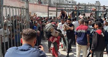   17 شهيدًا في غزة.. الاحتلال يستهدف منتظري المساعدات في القطاع
