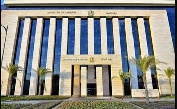   وزارة العمل تُعلن عن 11 فرصة عمل  بالأردن.. رابط للتقديم 
