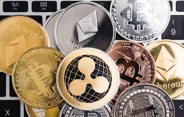 تراجع العملات المشفّرة عن المستويات القياسية مع جني الأرباح
