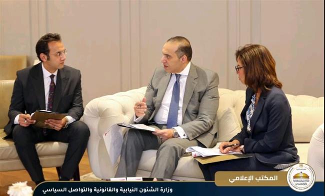 المستشار فوزي يلتقي الدكتورة سلافة جويلي المدير التنفيذي للأكاديمية الوطنية للتدريب