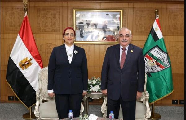 رئيسة المجلس القومي للمرأة تهنئ المستشار حسين مدكور بمنصبه الجديد