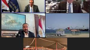 وزير الاتصالات: ندعم البنية التحتية الرقمية الدولية من خلال التوسع فى الكابلات البحرية