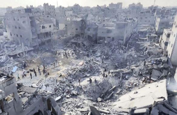 استشهاد 18 فلسطينيا جراء قصف الاحتلال لمواقع وأحياء في قطاع غزة