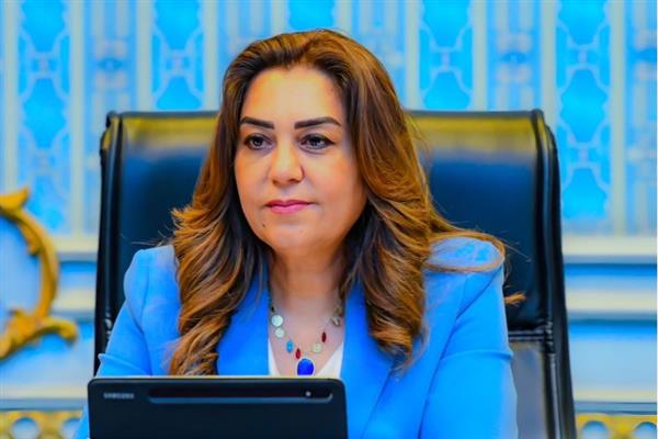 وزيرة التنمية المحلية: الانتهاء من التأثيث النمطي لـ 332 مجمع خدمات حكومية