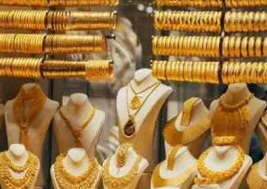 الذهب يحافظ على استقراره في انتظار إشارات الفيدرالي وقرارات سياسية مؤثرة