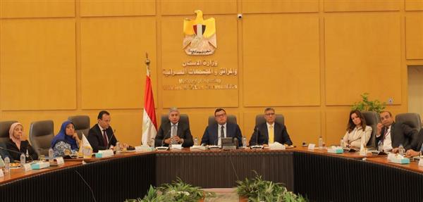 وزيرا الإسكان والسياحة والآثار ومحافظ الجيزة يتابعون آخر مستجدات الدراسات بشأن تطوير منطقة هرم سقارة