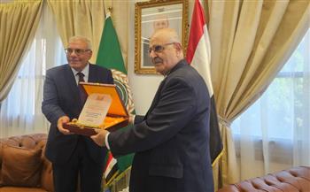    د. موسي  يثمّن دعم مصر لليمن ويحتفي بمسيرة السفير عرفي