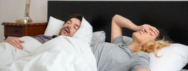 وداعًا للشخير.. حلول بسيطة تعيد إليك نوما هادئا